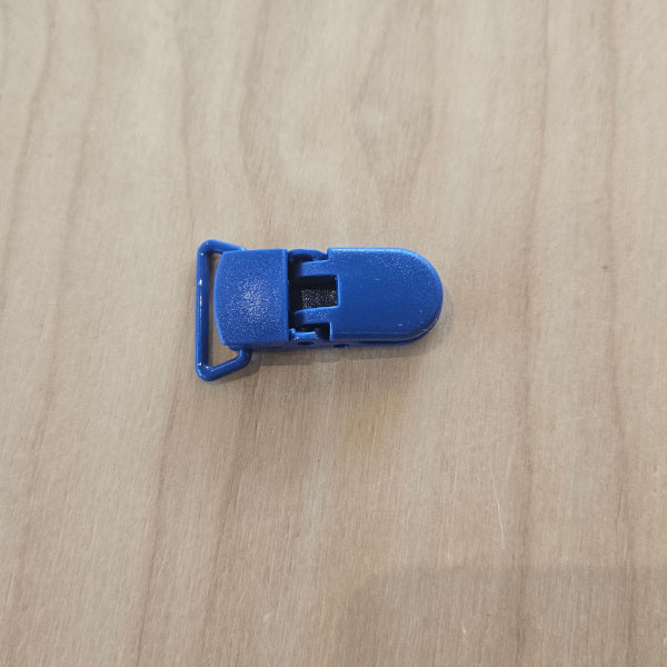 Clipes para prende-chupetas, várias cores